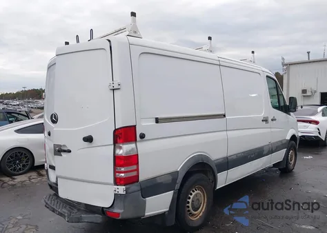 2014 Mercedes-Benz Sprinter 2500 Normal Roof z USA, uszkodzony, nr VIN WD3PE7DC3E5834538